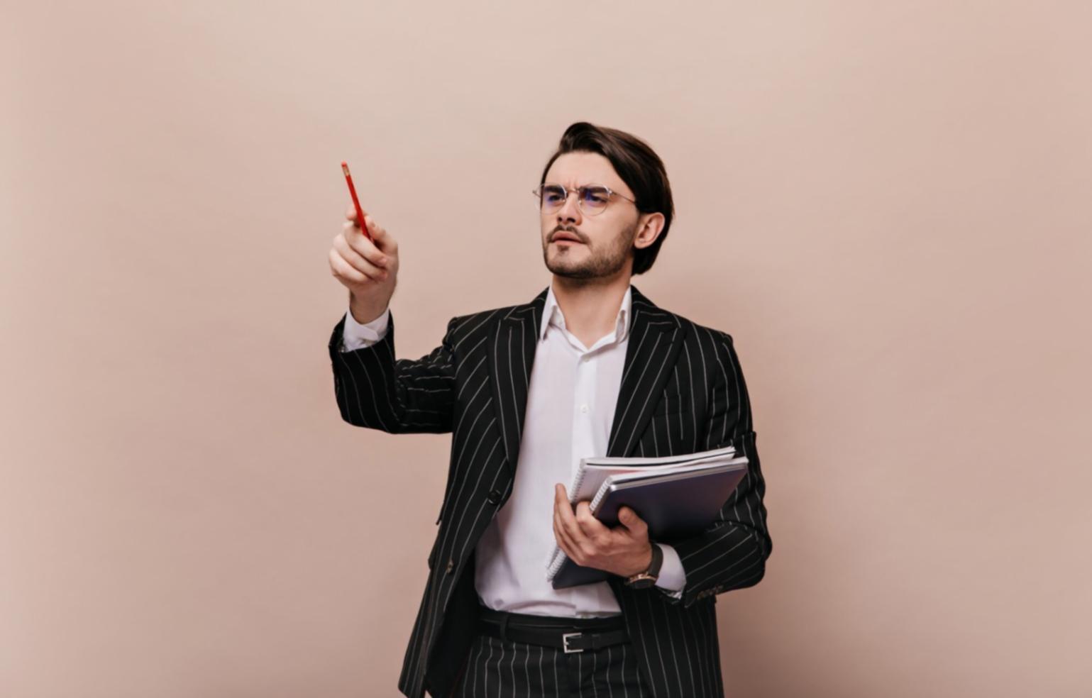 Estrategias financieras intermedias para optimización de presupuestos